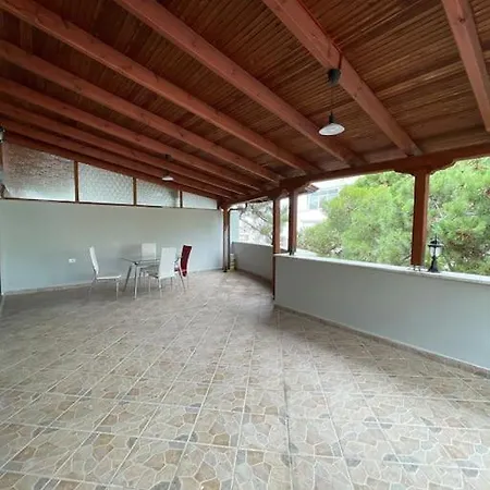 Apartment Pine Terrace Golem (Tirana)